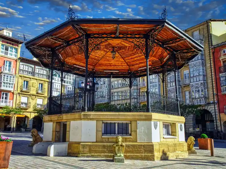 Exploring Haro - Plaza de la Paz in La Rioja