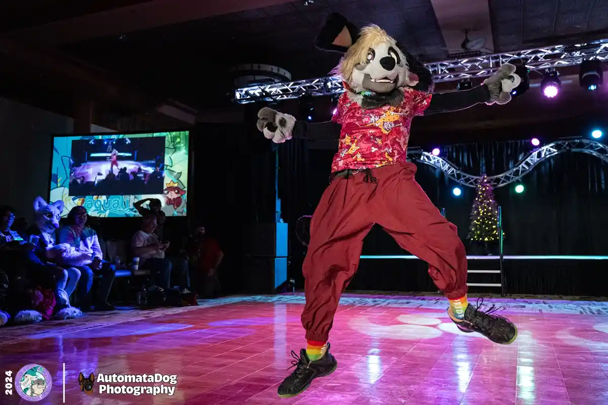 Daily Snap from a Furry Photographer - Day 413