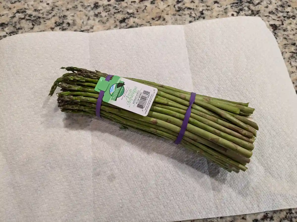 Meet the Slim and Stylish Asparagus!